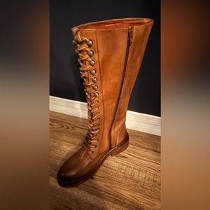 Brand new leather boot lace up front with side zipper side